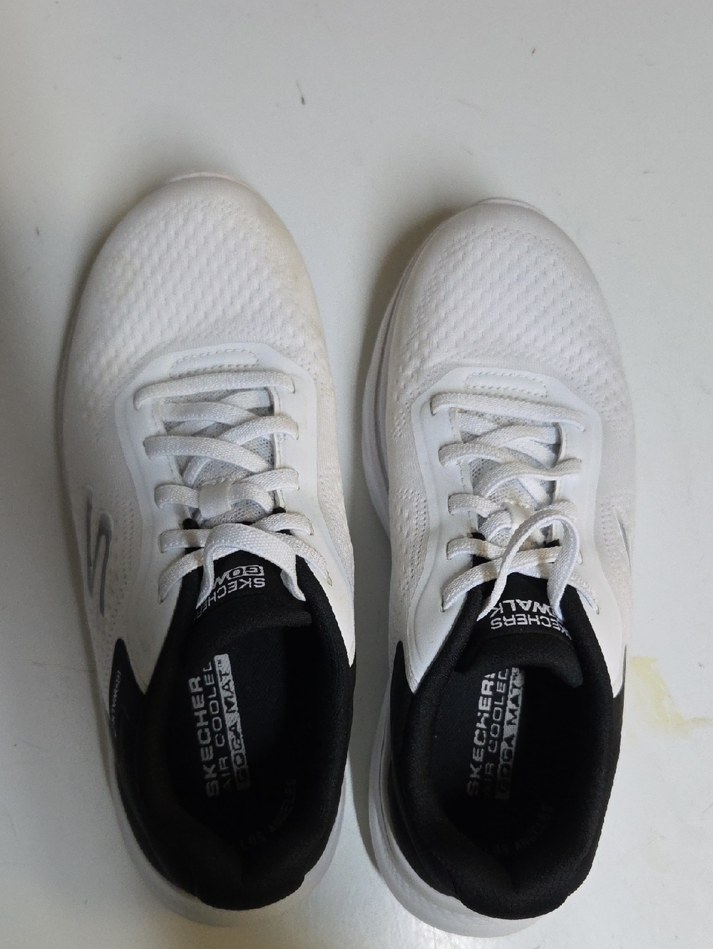 Sz 5.5 Skechers Gowalk 7 White and Black Slip-On Lace Athletic Shoes - Picture 2 of 8